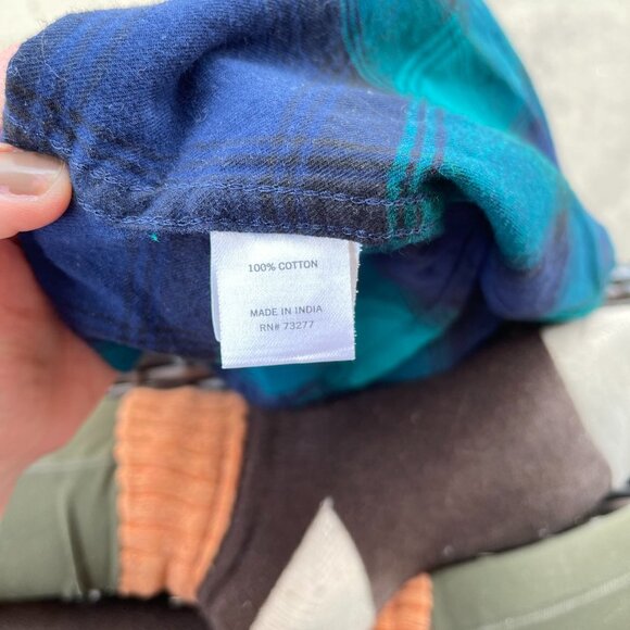 Long Sleeve Plaid Cozy Flannel Button Down Shirt - Picture 8 of 11